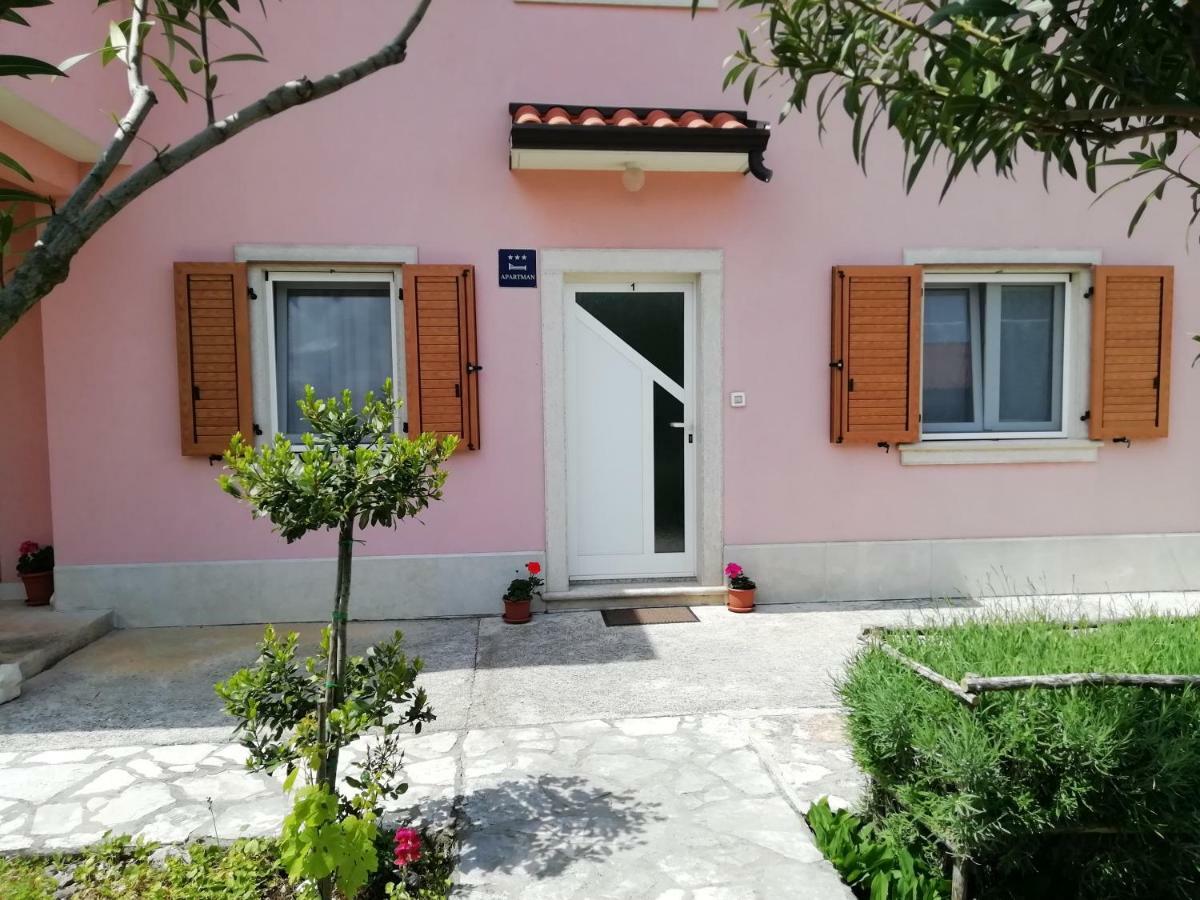 Apartmani Vesna Буйе Екстериор снимка